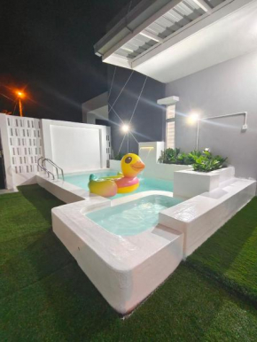 RUMAH ADAM Homestay Bukit Changgang Private Pool